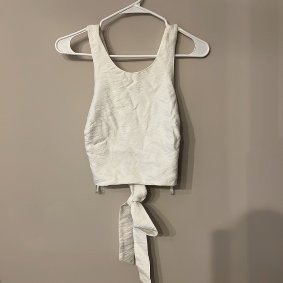 Macy’s City studio two piece halter top and pants set - Picture 4 of 6